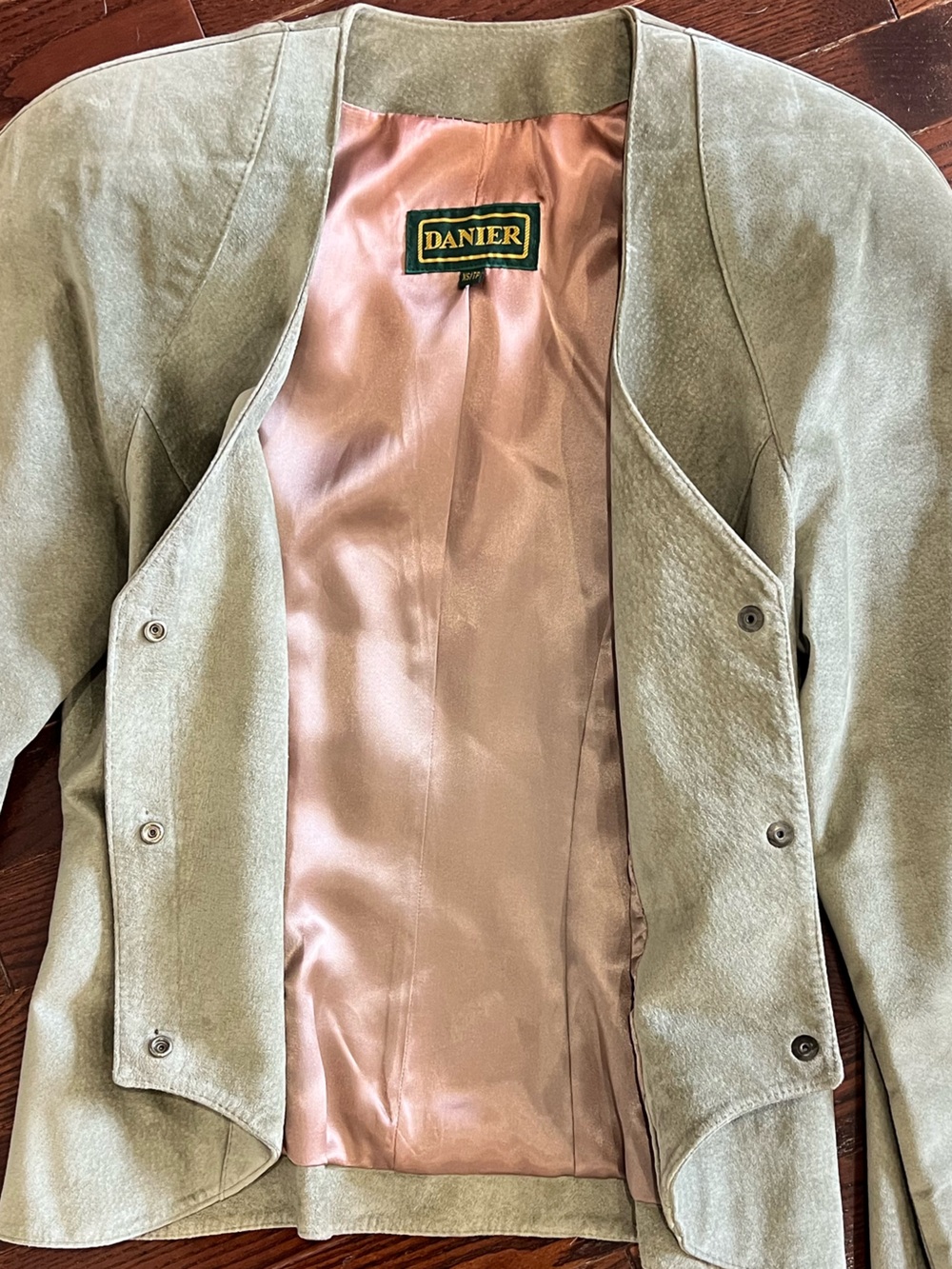 Danier Vintage Sage Suede Sweetheart Neck Peplum Blazer Jacket Gold Buttons XS - Picture 8 of 11